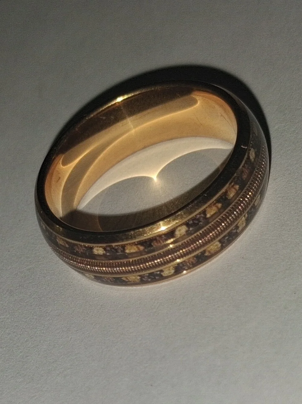 18K Gold Decorative Band Ring